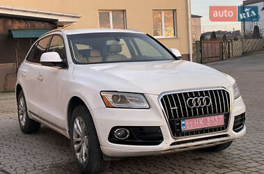 Позашляховик / Кросовер Audi Q5 2015 в Луцьку