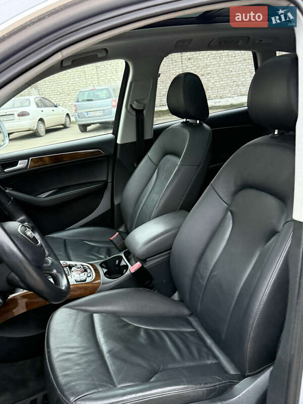 Внедорожник / Кроссовер Audi Q5 2015 в Ровно