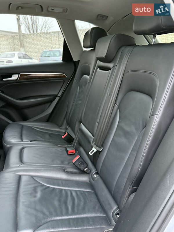 Внедорожник / Кроссовер Audi Q5 2015 в Ровно