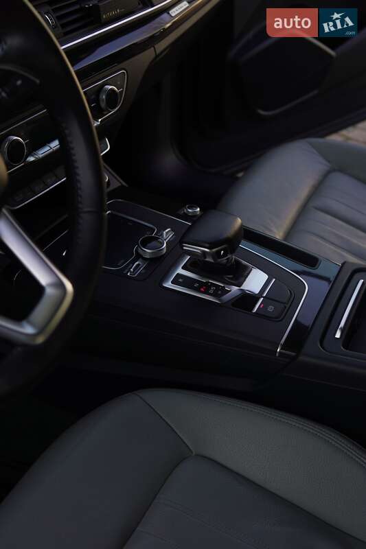 Внедорожник / Кроссовер Audi Q5 2018 в Ивано-Франковске