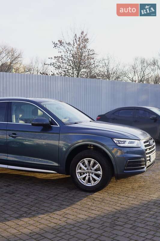 Внедорожник / Кроссовер Audi Q5 2018 в Ивано-Франковске