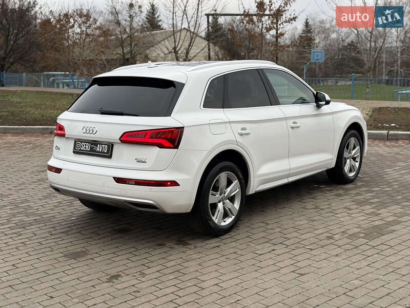 Внедорожник / Кроссовер Audi Q5 2018 в Харькове
