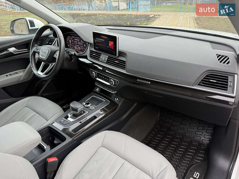 Внедорожник / Кроссовер Audi Q5 2018 в Харькове