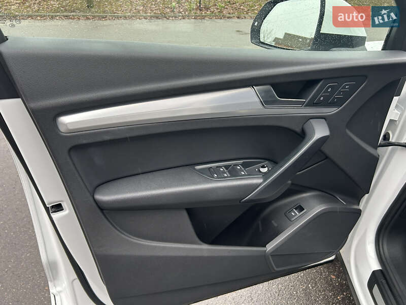 Внедорожник / Кроссовер Audi Q5 2018 в Сумах