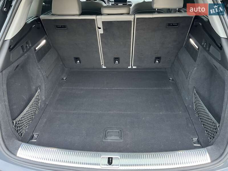 Внедорожник / Кроссовер Audi Q5 2017 в Луцке