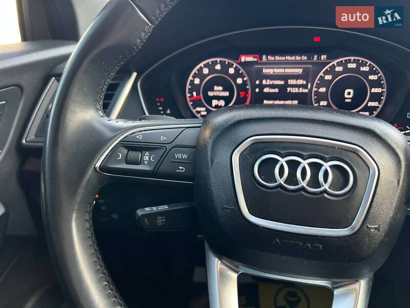 Внедорожник / Кроссовер Audi Q5 2018 в Ивано-Франковске