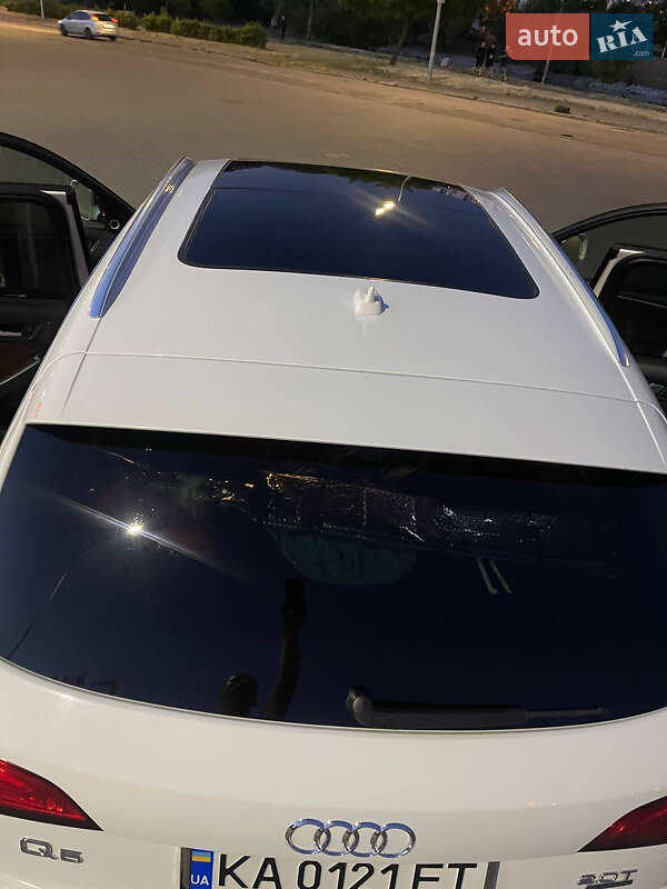 Внедорожник / Кроссовер Audi Q5 2016 в Киеве