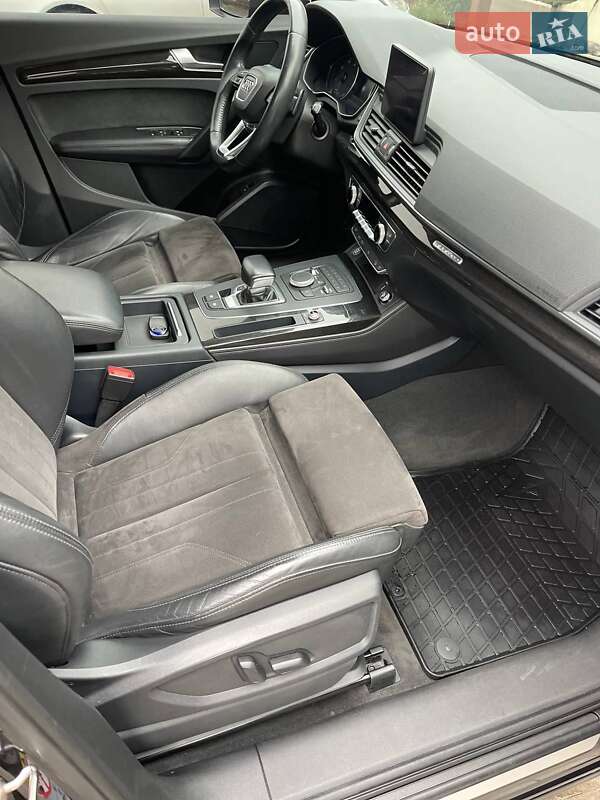 Внедорожник / Кроссовер Audi Q5 2018 в Харькове