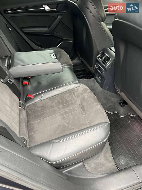 Внедорожник / Кроссовер Audi Q5 2018 в Харькове