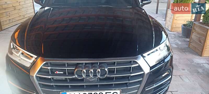 Внедорожник / Кроссовер Audi Q5 2018 в Житомире