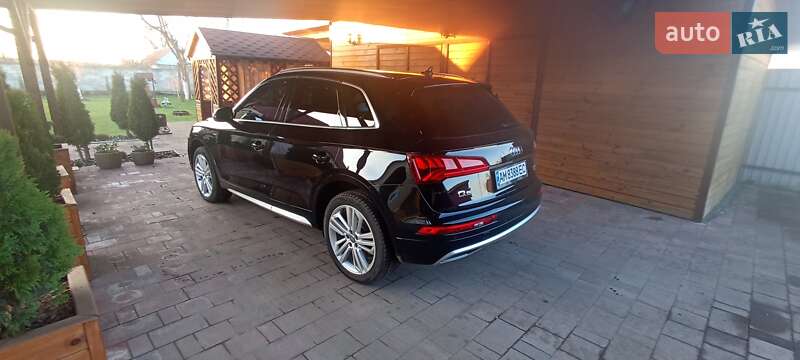 Внедорожник / Кроссовер Audi Q5 2018 в Житомире
