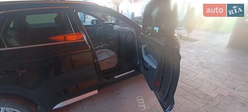 Внедорожник / Кроссовер Audi Q5 2018 в Житомире