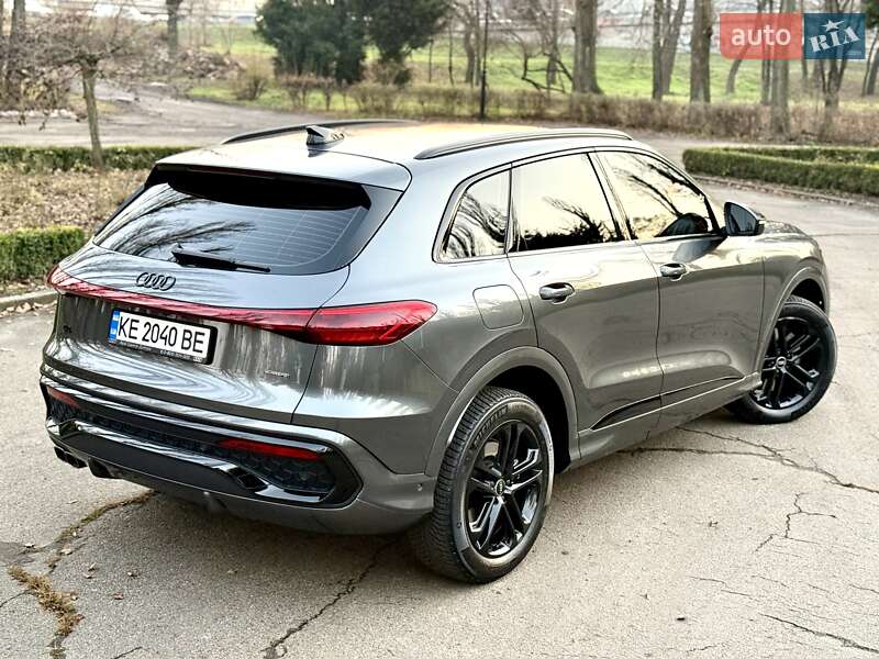 Внедорожник / Кроссовер Audi Q5 2025 в Киеве