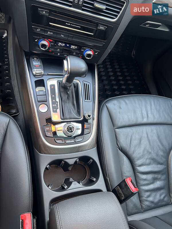 Внедорожник / Кроссовер Audi Q5 2015 в Ирпене