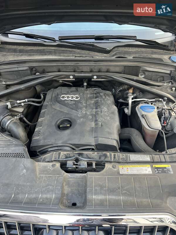 Внедорожник / Кроссовер Audi Q5 2015 в Ирпене