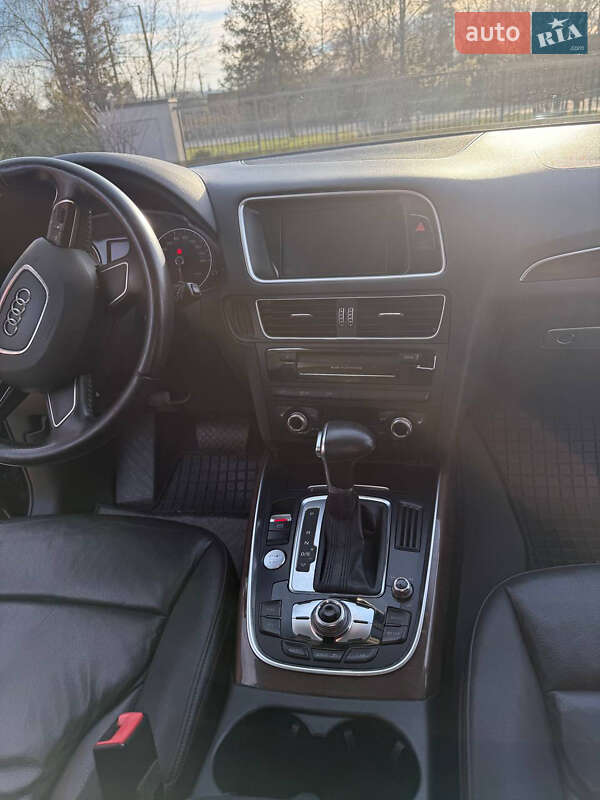 Внедорожник / Кроссовер Audi Q5 2015 в Львове