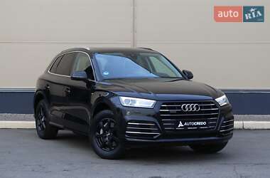 Позашляховик / Кросовер Audi Q5 2020 в Києві