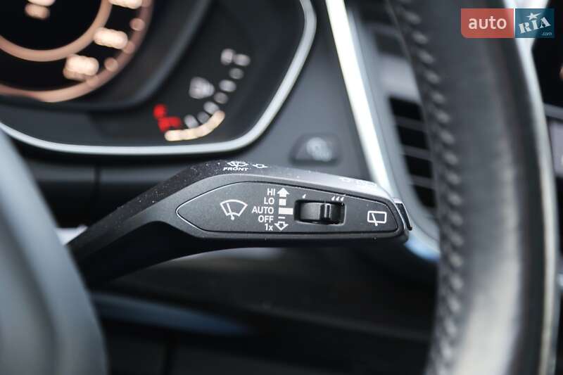 Внедорожник / Кроссовер Audi Q5 2020 в Киеве