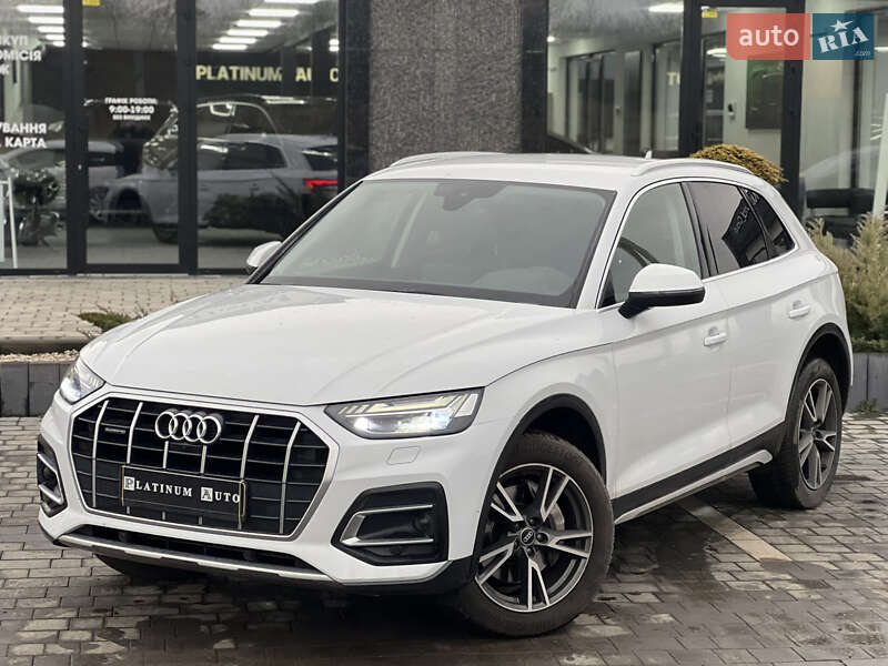 Внедорожник / Кроссовер Audi Q5 2023 в Ужгороде