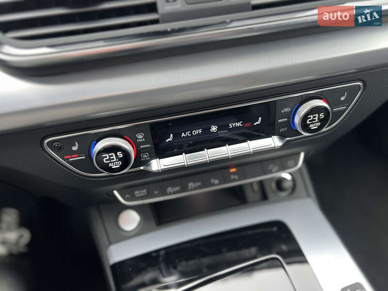 Внедорожник / Кроссовер Audi Q5 2023 в Ужгороде