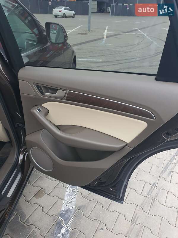 Внедорожник / Кроссовер Audi Q5 2014 в Киеве