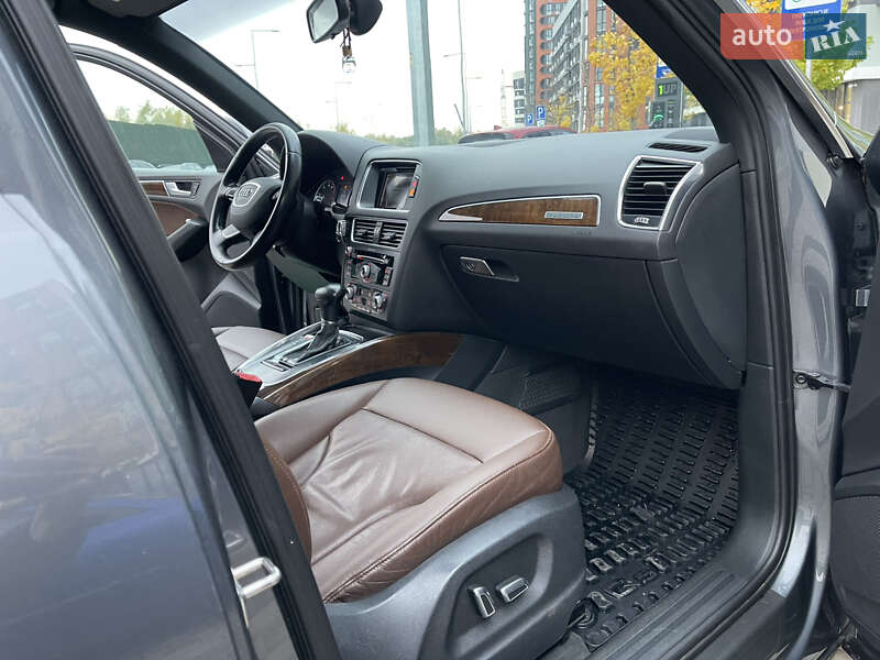Внедорожник / Кроссовер Audi Q5 2015 в Виннице