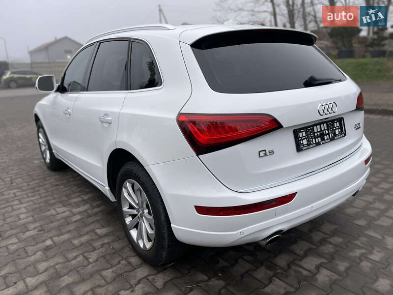 Внедорожник / Кроссовер Audi Q5 2015 в Луцке