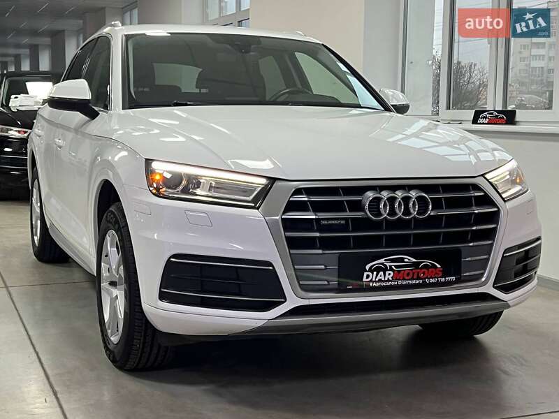 Внедорожник / Кроссовер Audi Q5 2019 в Полтаве