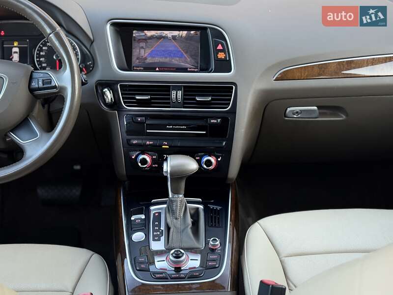 Внедорожник / Кроссовер Audi Q5 2015 в Львове