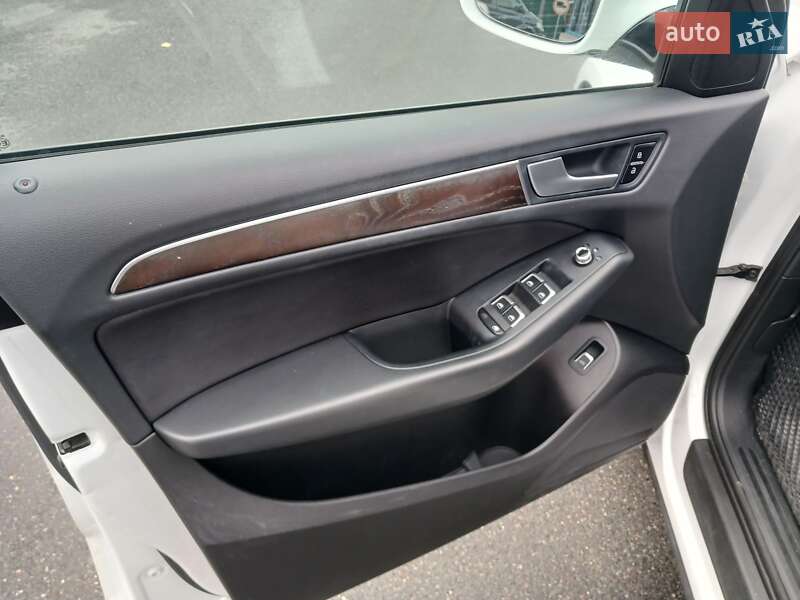 Внедорожник / Кроссовер Audi Q5 2014 в Киеве