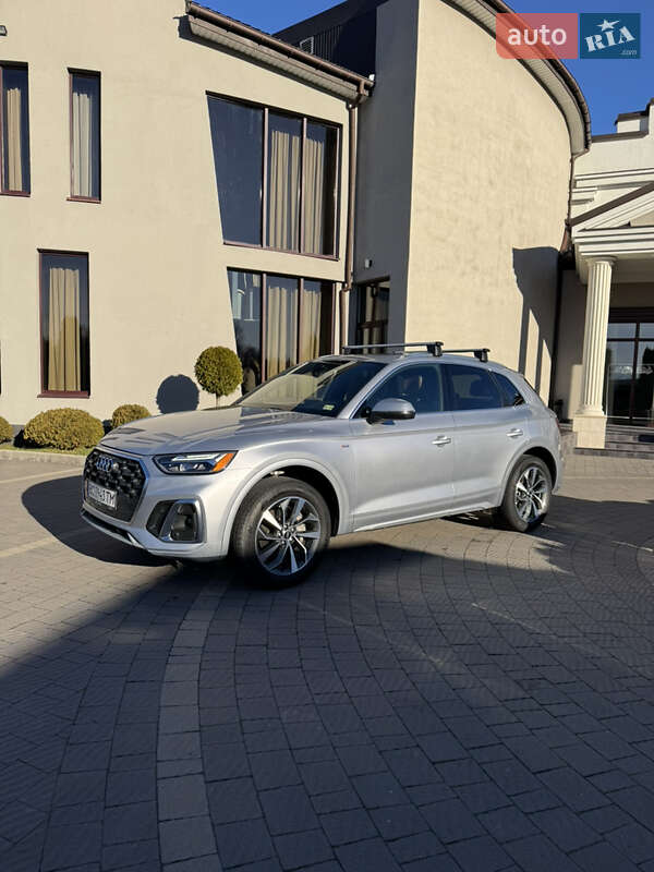 Внедорожник / Кроссовер Audi Q5 2022 в Львове