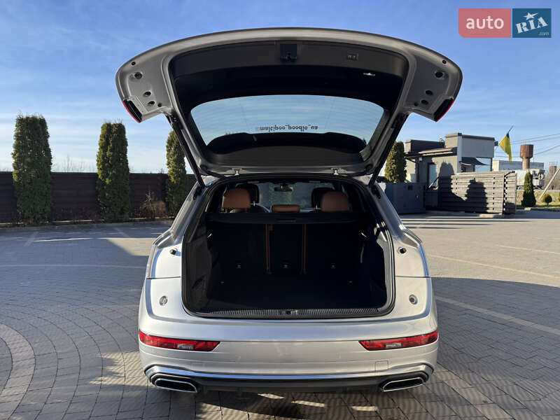 Внедорожник / Кроссовер Audi Q5 2022 в Львове