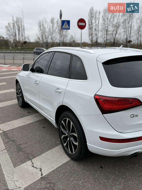 Внедорожник / Кроссовер Audi Q5 2016 в Киеве