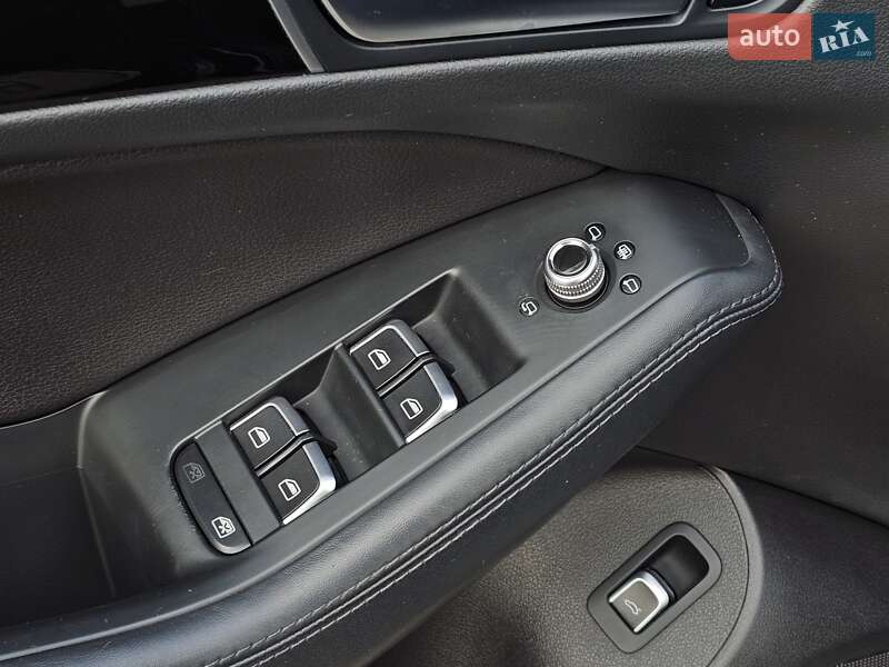 Внедорожник / Кроссовер Audi Q5 2015 в Киеве