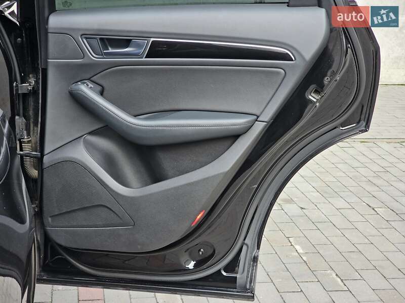 Внедорожник / Кроссовер Audi Q5 2015 в Киеве