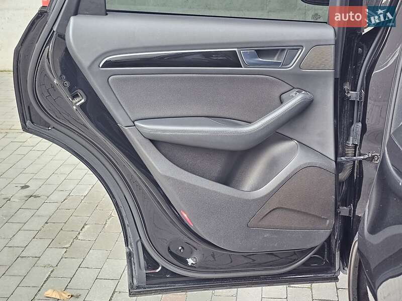 Внедорожник / Кроссовер Audi Q5 2015 в Киеве