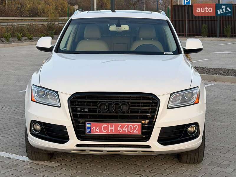 Внедорожник / Кроссовер Audi Q5 2015 в Ужгороде