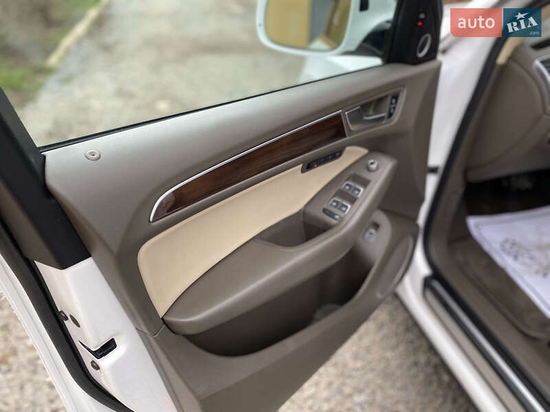 Внедорожник / Кроссовер Audi Q5 2015 в Дрогобыче