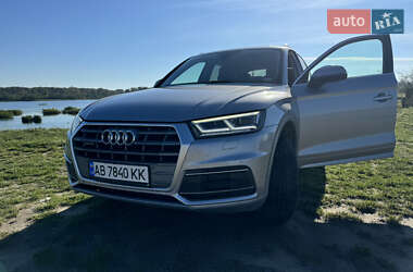Внедорожник / Кроссовер Audi Q5 2017 в Новояворовске