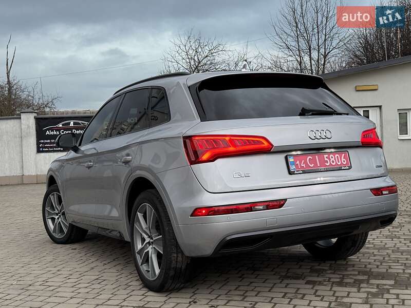 Внедорожник / Кроссовер Audi Q5 2018 в Дрогобыче