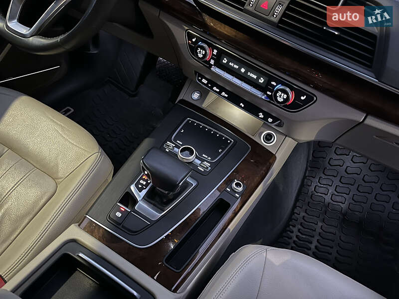 Внедорожник / Кроссовер Audi Q5 2018 в Львове