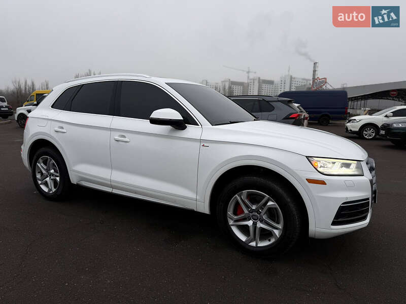 Внедорожник / Кроссовер Audi Q5 2018 в Кривом Роге