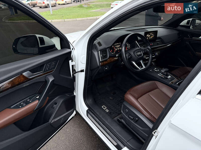 Внедорожник / Кроссовер Audi Q5 2018 в Кривом Роге