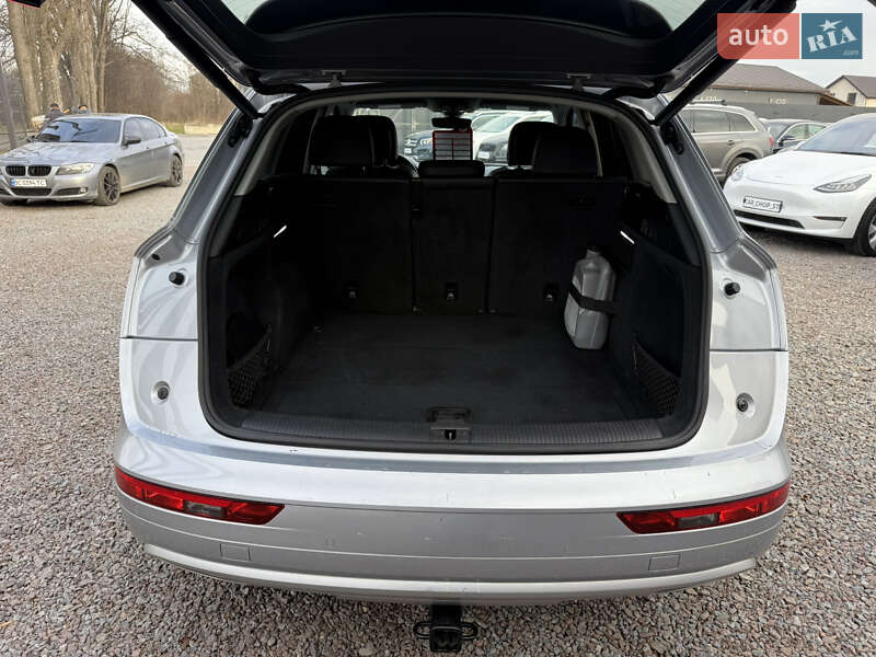 Внедорожник / Кроссовер Audi Q5 2018 в Стрые