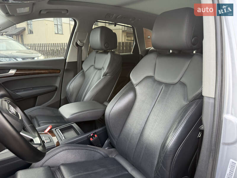 Внедорожник / Кроссовер Audi Q5 2018 в Стрые