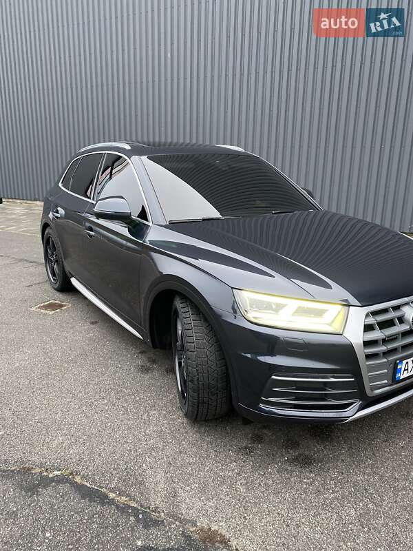 Внедорожник / Кроссовер Audi Q5 2017 в Харькове