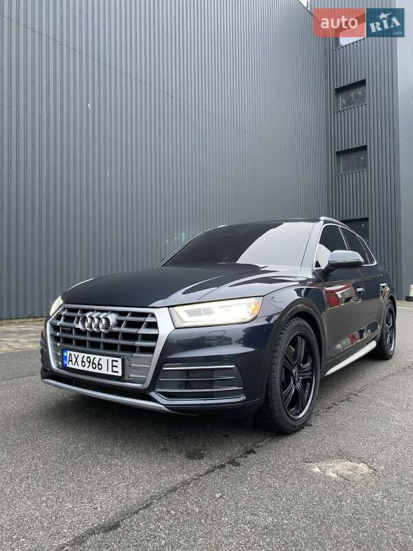 Внедорожник / Кроссовер Audi Q5 2017 в Харькове