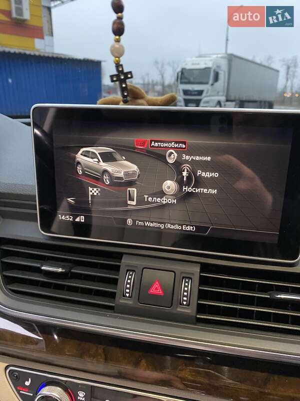 Внедорожник / Кроссовер Audi Q5 2017 в Харькове