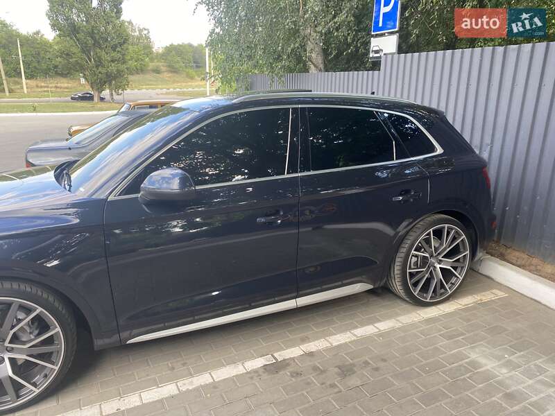 Внедорожник / Кроссовер Audi Q5 2017 в Харькове