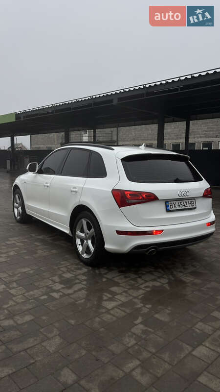 Внедорожник / Кроссовер Audi Q5 2013 в Каменец-Подольском